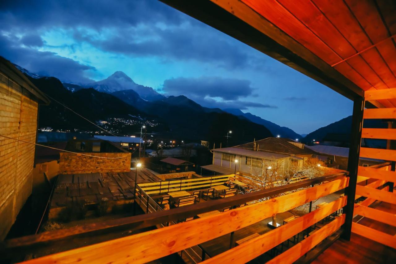 Wooden Hotel Kazbegi 外观 照片