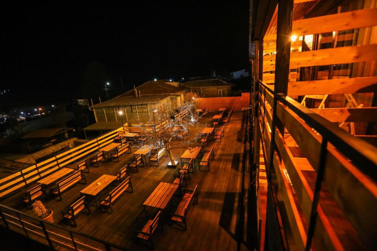 Wooden Hotel Kazbegi 外观 照片